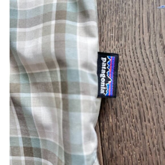 Patagonia Women's Plaid Snap Shirt Size S Green Beige Short Sleeve Outdoor Hike - Picture 5 of 7